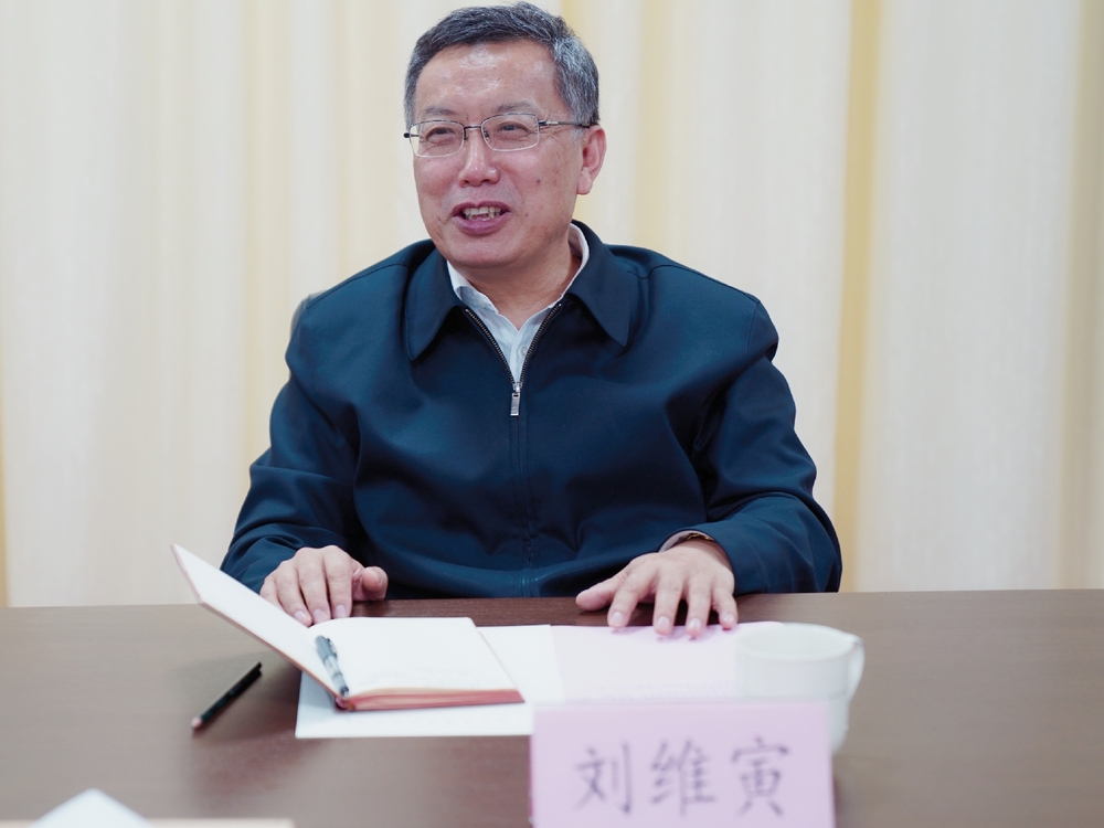 省委组织部副部长,编办主任刘维寅一行到山东高等技术研究院调研指导